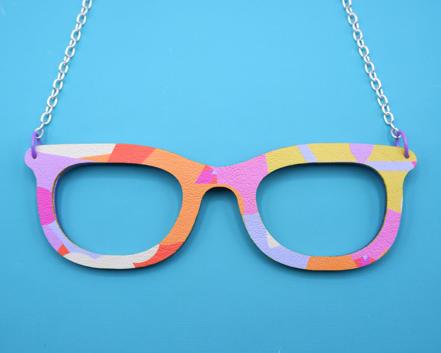 Glasses shaped Necklace